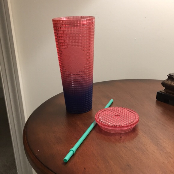 NEW Starbucks Ombré 24oz Pink/Violet Tumbler - Picture 2 of 7